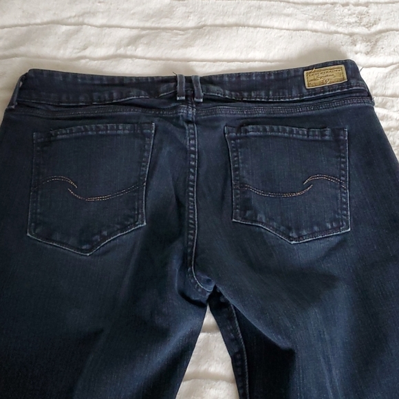 Dark wash denim - Picture 2 of 3